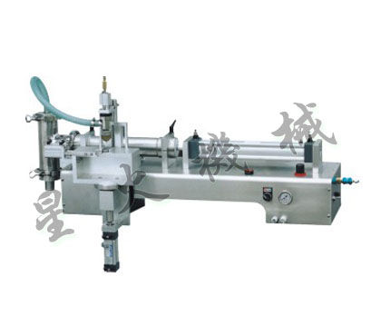 真空液體灌裝機(jī)